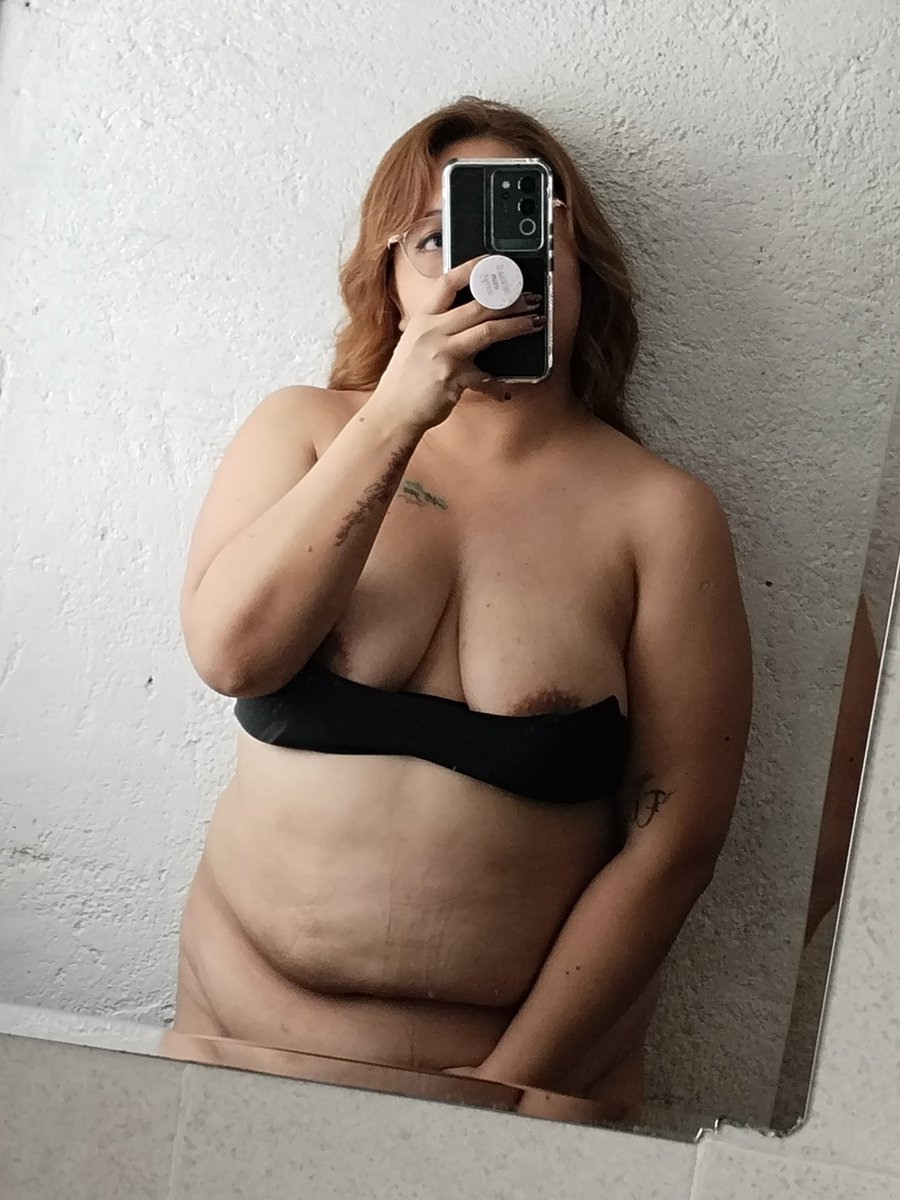 Mar20957's tweet photo. Ando ganosa... Mándame mensaje y te enseño las tetas 🍒🔥 #MartesDeEnseñarLasTetas #MartesDeMorboYProvocación https://t.co/f3lRPzVvFI