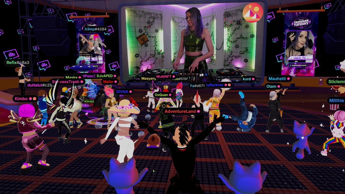 decentraland's tweet photo. Live in world https://t.co/L4U4Tc6NTP