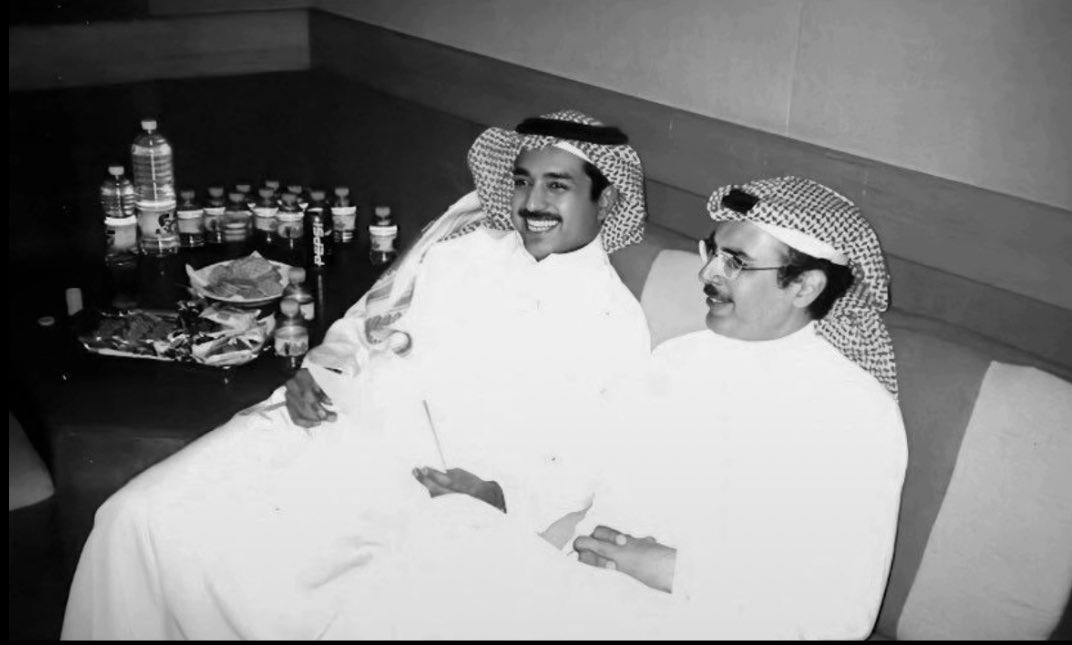 imis_8's tweet photo. اختر الحل الصعب
يا تفارق يا تحب https://t.co/UNyusDgJhN