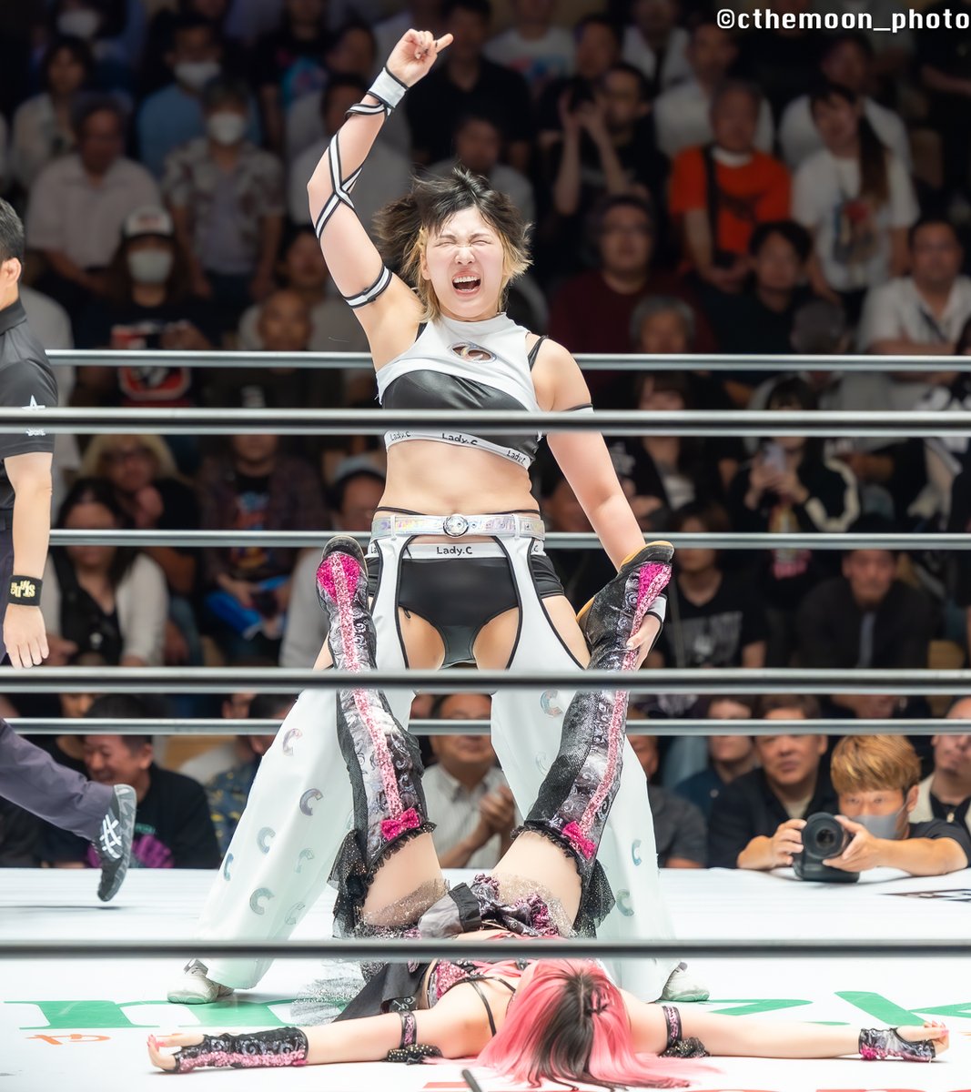 cthemoon_photo's tweet photo. 🟪STARDOM NIGHTER in KORAKUEN 2026 May.🟪
🔹2026.05.26
🔸後楽園ホール

C先生☺︎

#レディ・C #レディC #STARDOM #スターダム https://t.co/QhnYarlSbn