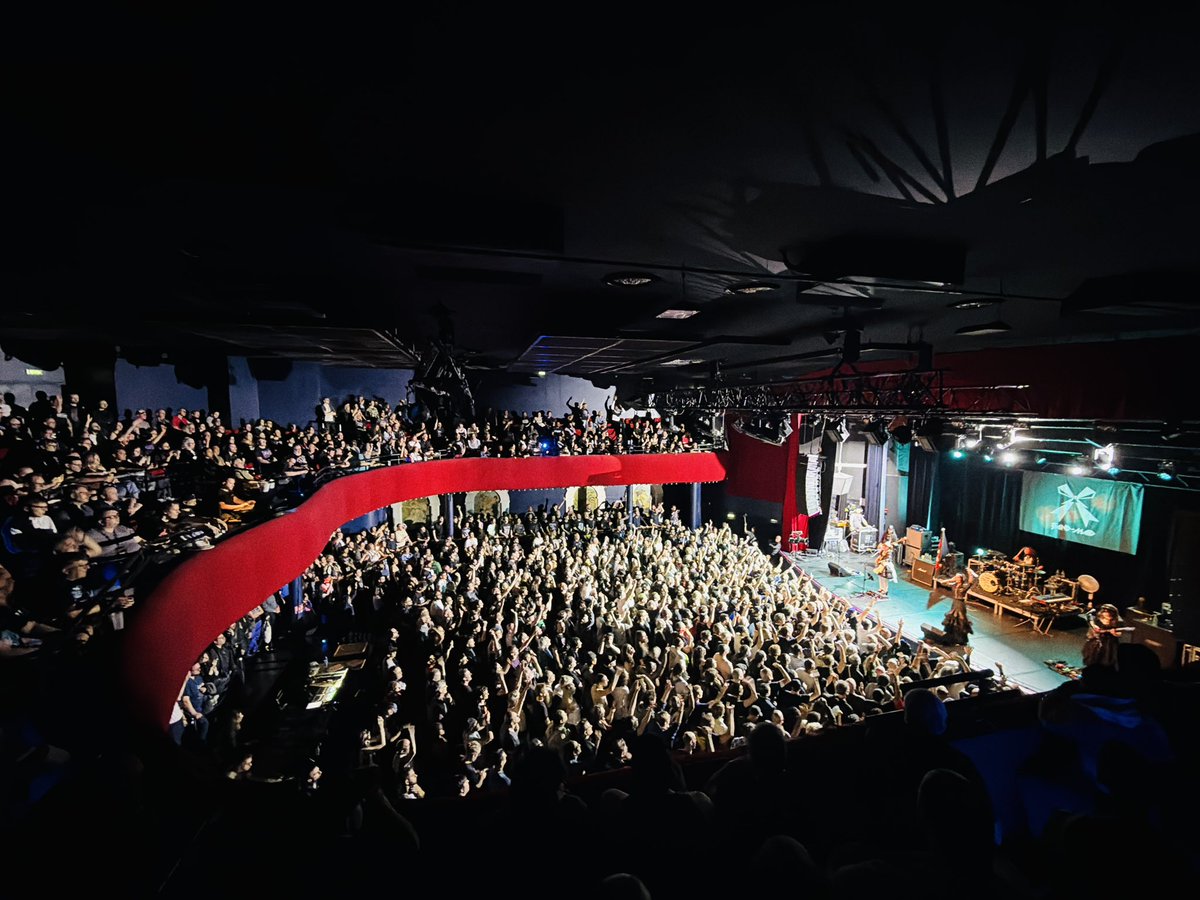 bandmaid's tweet photo. [Thank you]
"BAND-MAID WORLD TOUR 2026"
2026.06.09  day 9: Paris

Thank you so much for being here today!
Please share your thoughts and feedback using the hashtag #bandmaid.

Next up is day 10: June 11 at London

#bandmaid #Paris https://t.co/2IYD193iR3