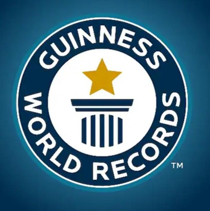 al_tyby43960's tweet photo. Michael Jackson holds more Guinness World Records than any other artist in history https://t.co/ALwf6JRqtm