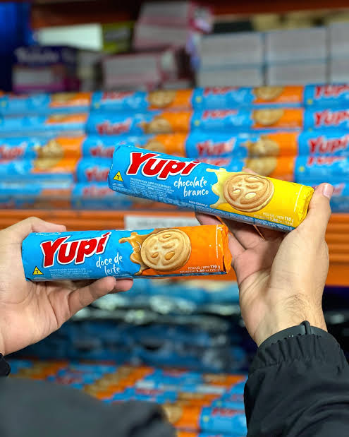CatFox12477's tweet photo. @Sketit_Sape Me pidieron una foto de mi yupi y le envié una de estas galletas, jamás entenderá mi honestidad 😔 https://t.co/HrVooFSAEd