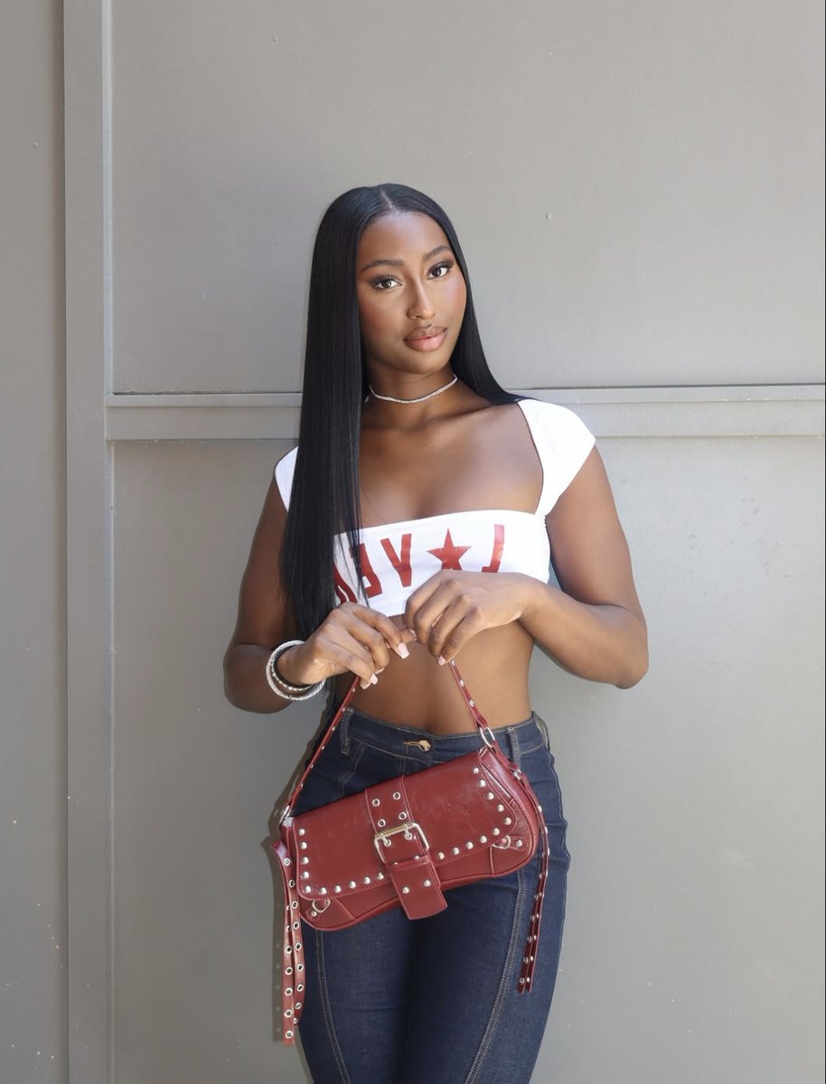 Wsjp11's tweet photo. Aniya sister, Asia Harvey https://t.co/meSIQCpUN7