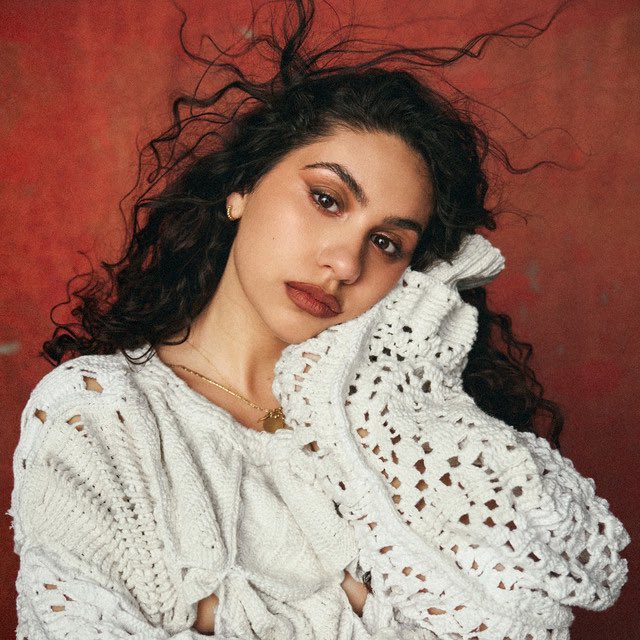 PopCrave's tweet photo. Alessia Cara reveals she was rejected by NPR’s Tiny Desk “a couple times” and created her own ‘Giant Desk,’ featuring 6 live songs out June 10. https://t.co/mrM1289ZEz
