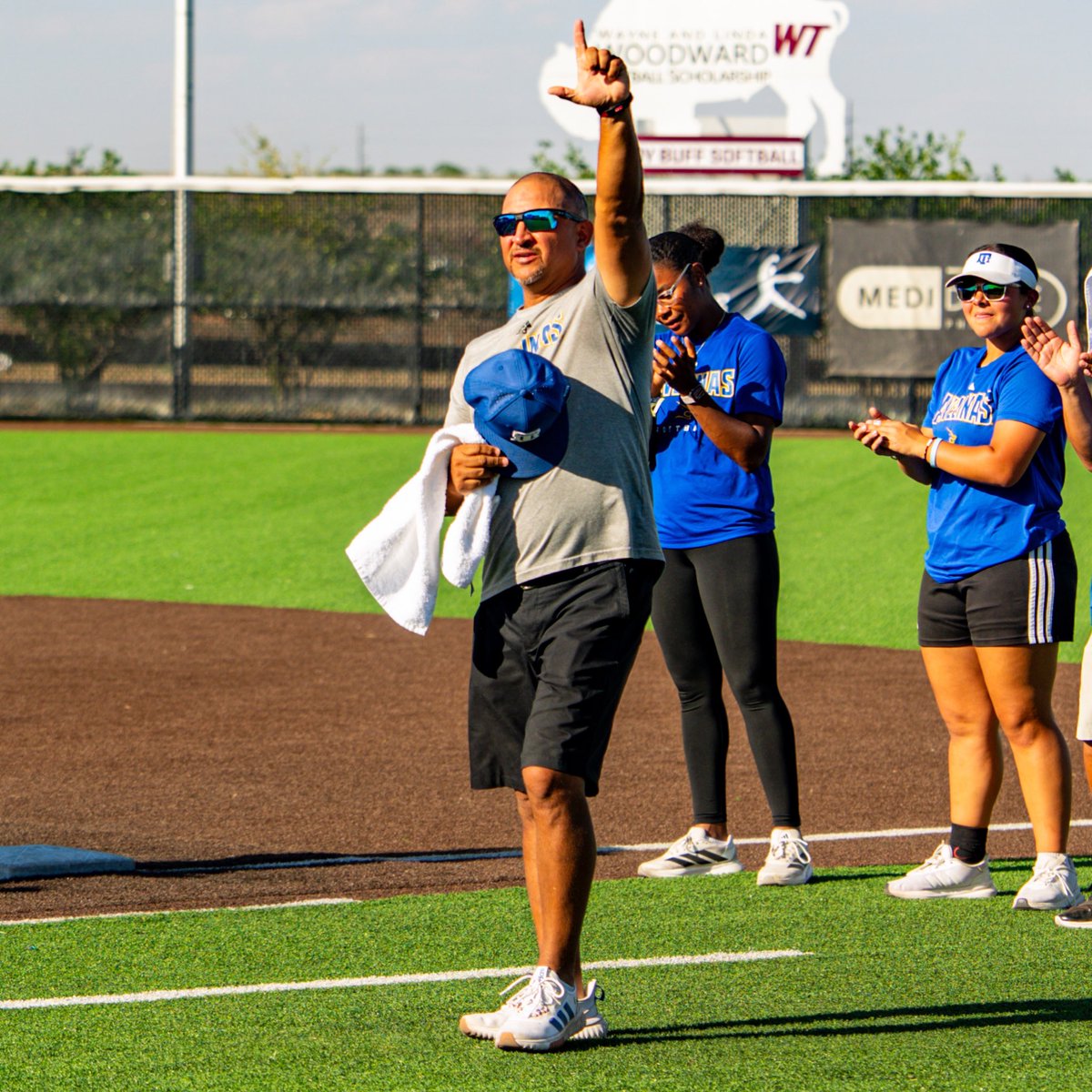 TAMUKSB's tweet photo. Wishing a very Happy Birthday to our fearless leader!!

#HogWild https://t.co/6y9QWlkQWq
