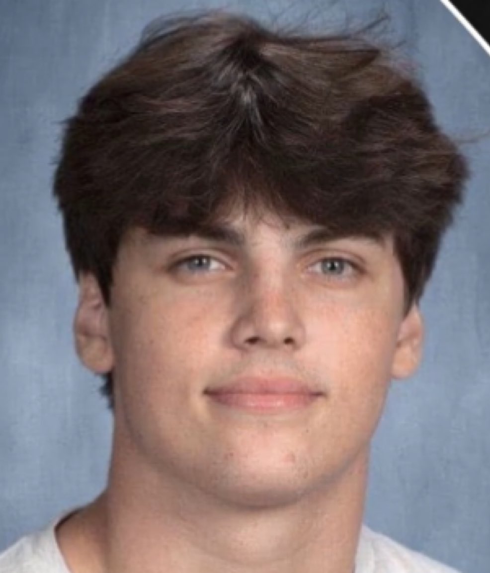 realannapaulina's tweet photo. Rest in Peace Austin. https://t.co/ZGC84CATYc