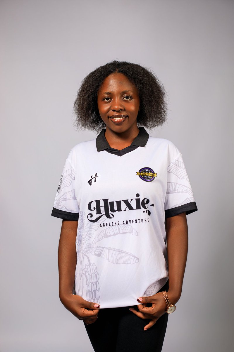 huxiesports's tweet photo. Woman crush Wednesday 🤩 
Which frame rocked it the best 
@elitesK15 
#THEBOGOYAZ
@KISOBALeague https://t.co/JkT7suaU7O