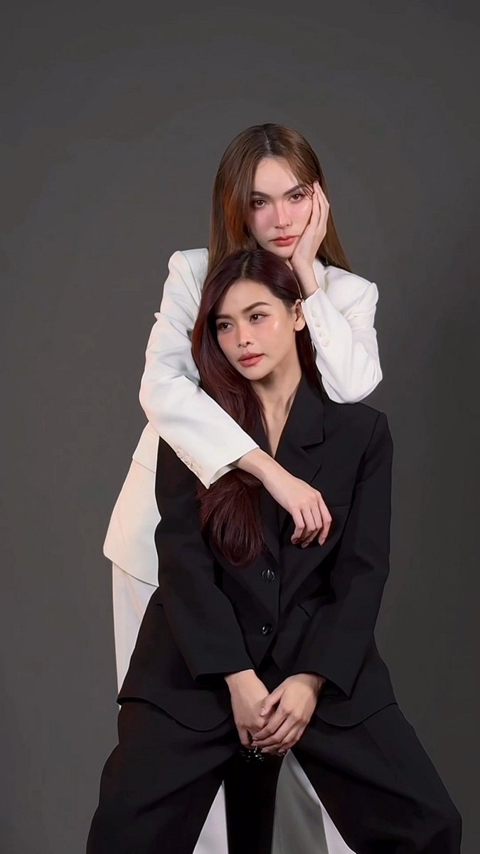 Campai_'s tweet photo. Red thread ☯︎ ✨️

#englot #อิงล็อต https://t.co/2ekPUhmHTc