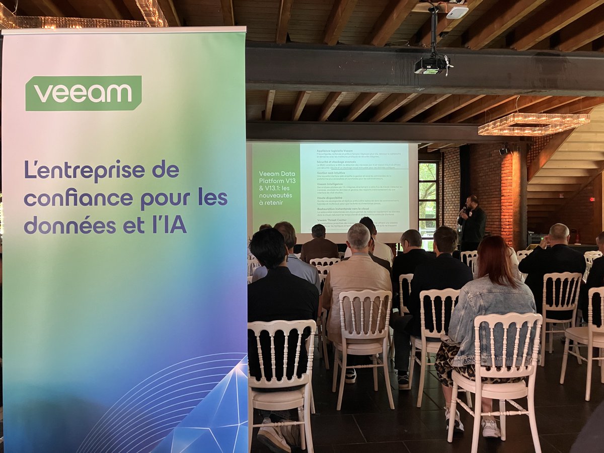 Veeam_Fr's tweet photo. Merci à SCC France pour l’organisation de l’Engage Tour à Lille ce 16 juin.
🤝 Ravis d’avoir partagé un espace commun avec Object First, une belle occasion de mettre en avant la complémentarité de nos solutions autour de la résilience des données et de la cyber-résilience. https://t.co/lDsVZXUrfv