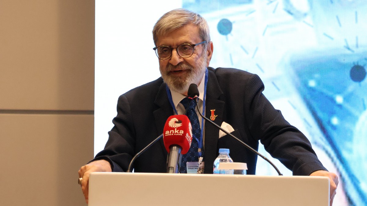 Support2media's tweet photo. Gazeteciler Cemiyeti’nin, TGS ve İGC işbirliğiyle ve AB finansmanıyla yürüttüğü ''Güçlü Dayanışma, Güçlü Medya Projesi'' kapsamında düzenlenen “Gazeteciliğin Küresel Krizi” konferansı GC Başkanı Nazmi Bilgin'in ve EUD maslahatgüzarı Jurgis Vilcinskas'ın konuşmalarıyla başladı. https://t.co/GQVwzDI6Lf