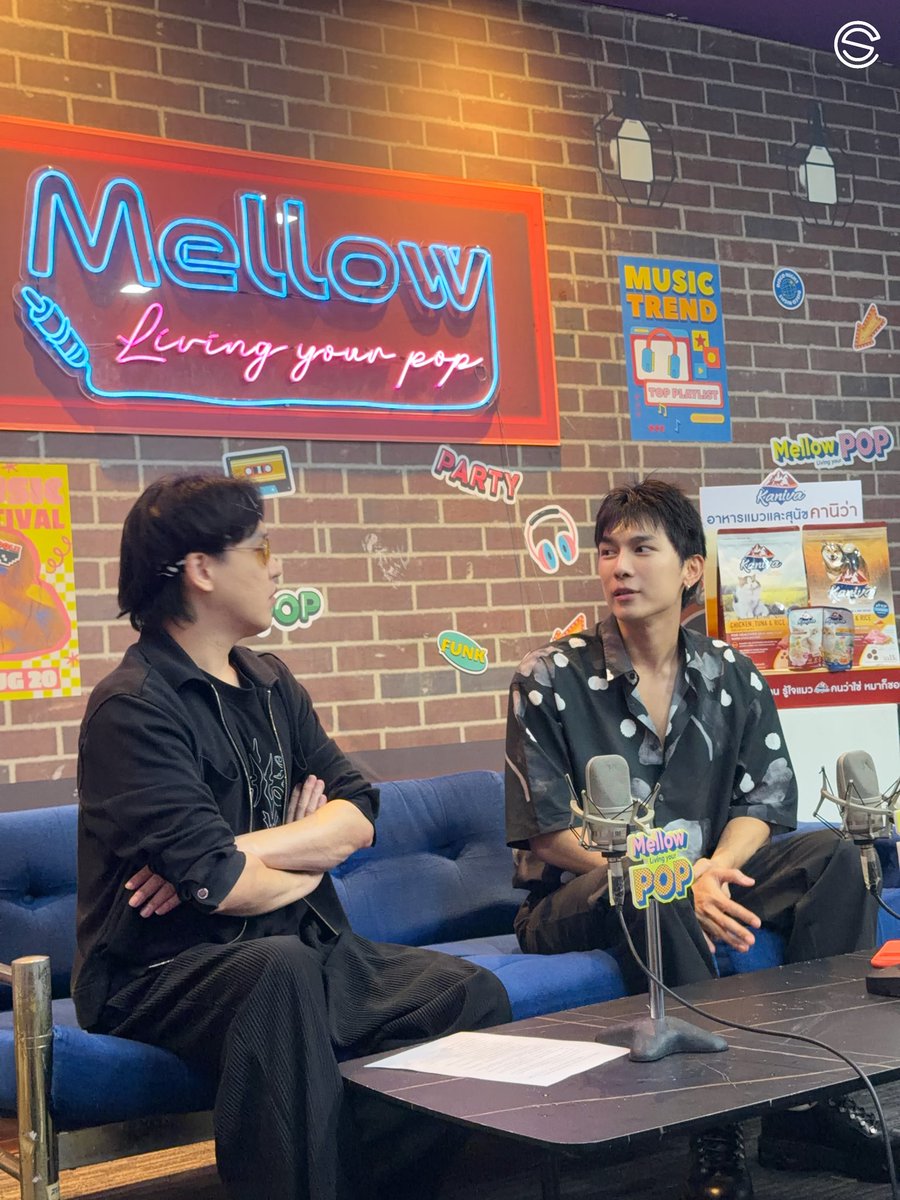 SuppasitChannel's tweet photo. ✨Last stop, lots of laughs, and great vibes at MELLOW! 🎙️💙

ENTROPY PROMOTE

@MSuppasit
#ENTROPY 
#MewSuppasit 
#มิวศุภศิษฏ์ https://t.co/th5pCDeFZQ