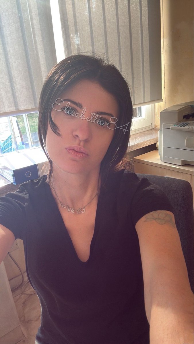 la_betty84's tweet photo. Caldooooooooo
#selfie #selfietime #ufficio #lavoro https://t.co/GDe7TB4jpR