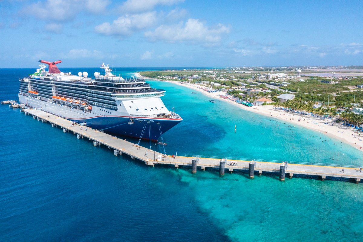 AurexTravel's tweet photo. 🏝️Turquoise waters, white-sand beaches, and unforgettable Caribbean views 🌊

🚢 Visit Grand Turk, Celebration Key, Half Moon Cay &amp; more on cruises sailing directly from New York &amp; New Jersey.

🌐 https://t.co/YXbWQARkMi

#GrandTurk #CruiseLife #CaribbeanCruise #AurexTravel https://t.co/tJxkM6stMZ
