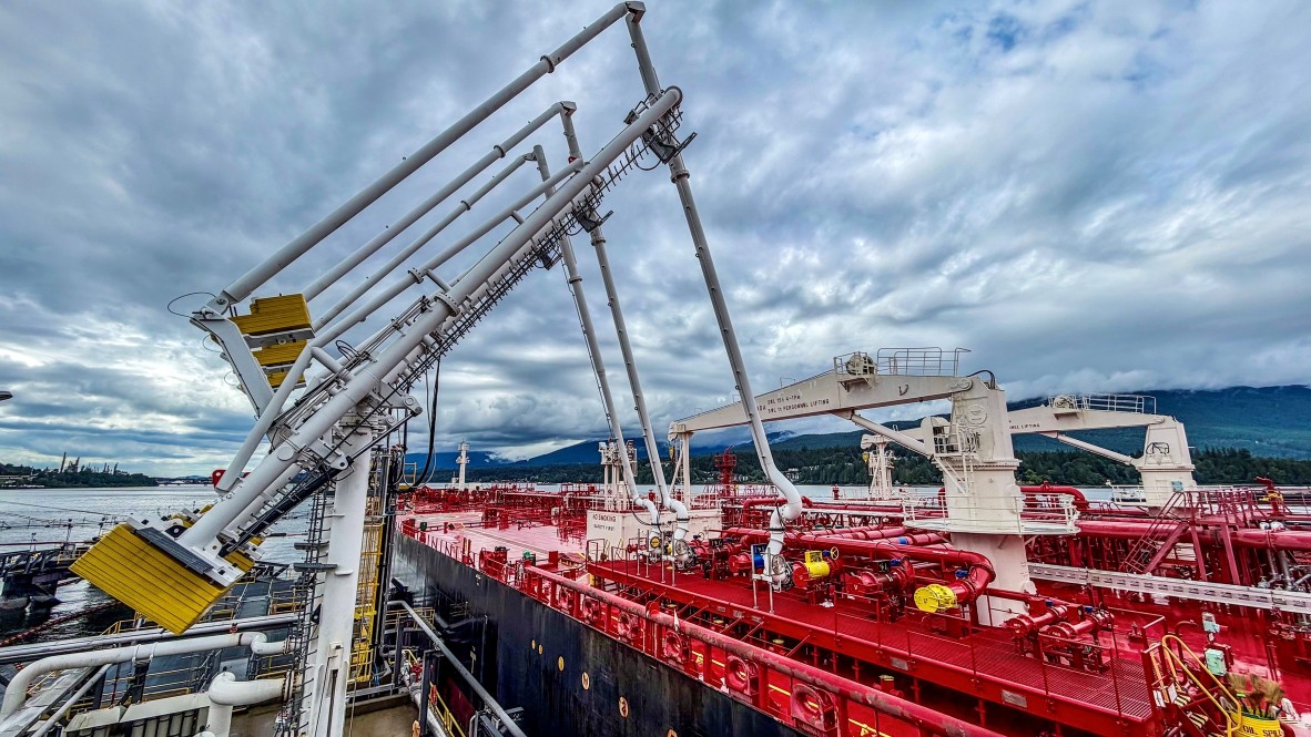 The last 12 minutes of this week's podcast are a must-hear: Peter's tour of the #TMX oil terminal in BC. We also cover the Iran US MOU and the Strait of Hormuz, plus we cover the Alberta separation question and how foreign investors could view it #oilandgas #cdnpoli @TransMtn