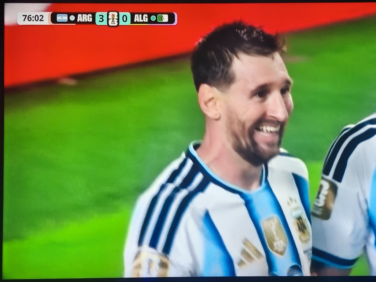 GG3F's tweet photo. ¡¡¡HAT-TRICK DE MESSI!!! 🇦🇷
¡¡¡HAT-TRICK DE MESSI!!! 🇦🇷

Una locura el argentino. Lionel Messi logra el hat-trick y posiblemente sentencia el triunfo contra a Argelia https://t.co/kFCc9JMpan