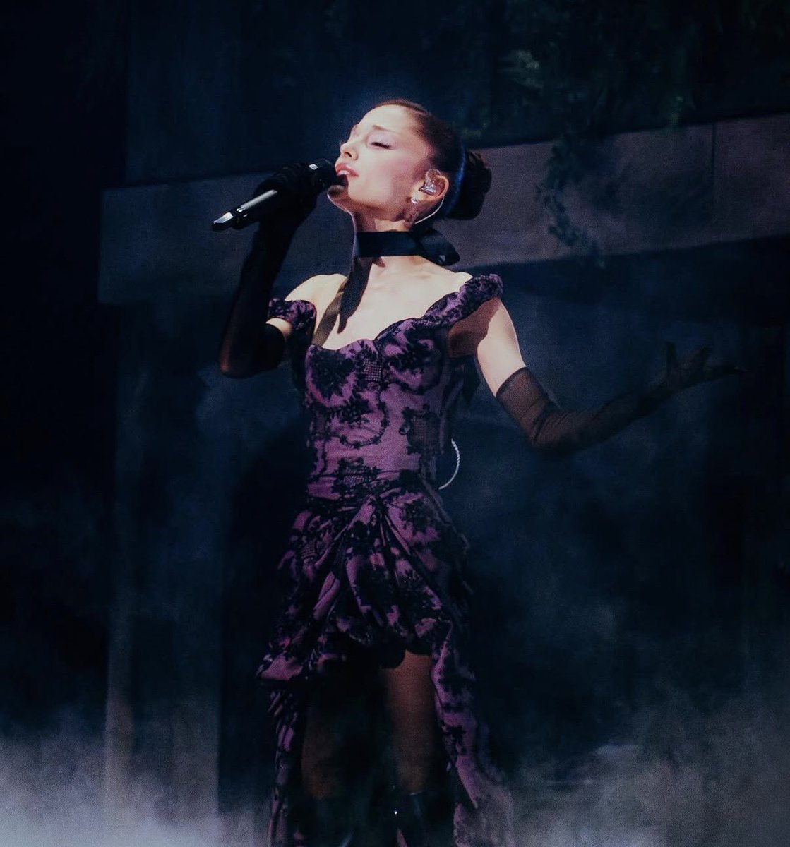 arislikemagicc's tweet photo. 🖤🎶🕯️ https://t.co/2dvwuxHz03