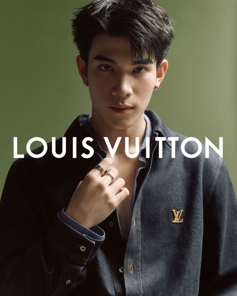 ffgg_tnk's tweet photo. รูปนี้มีน้ำตำ 🥹 

FOURTH FRIEND OF LV
#LouisVuitton @LouisVuitton
#Fourthnattawat #โฟร์ทณัฐวรรธน์ https://t.co/WYKExLnmUM