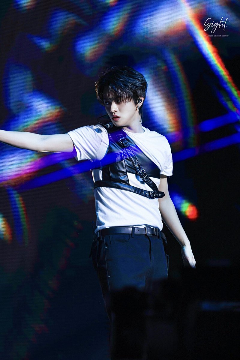sightlz's tweet photo. 260613

🪄

#리오 #LEO 
#ALD1     #알파드라이브원                          #ALPHADRIVEONE https://t.co/Aj0GDCM0m8