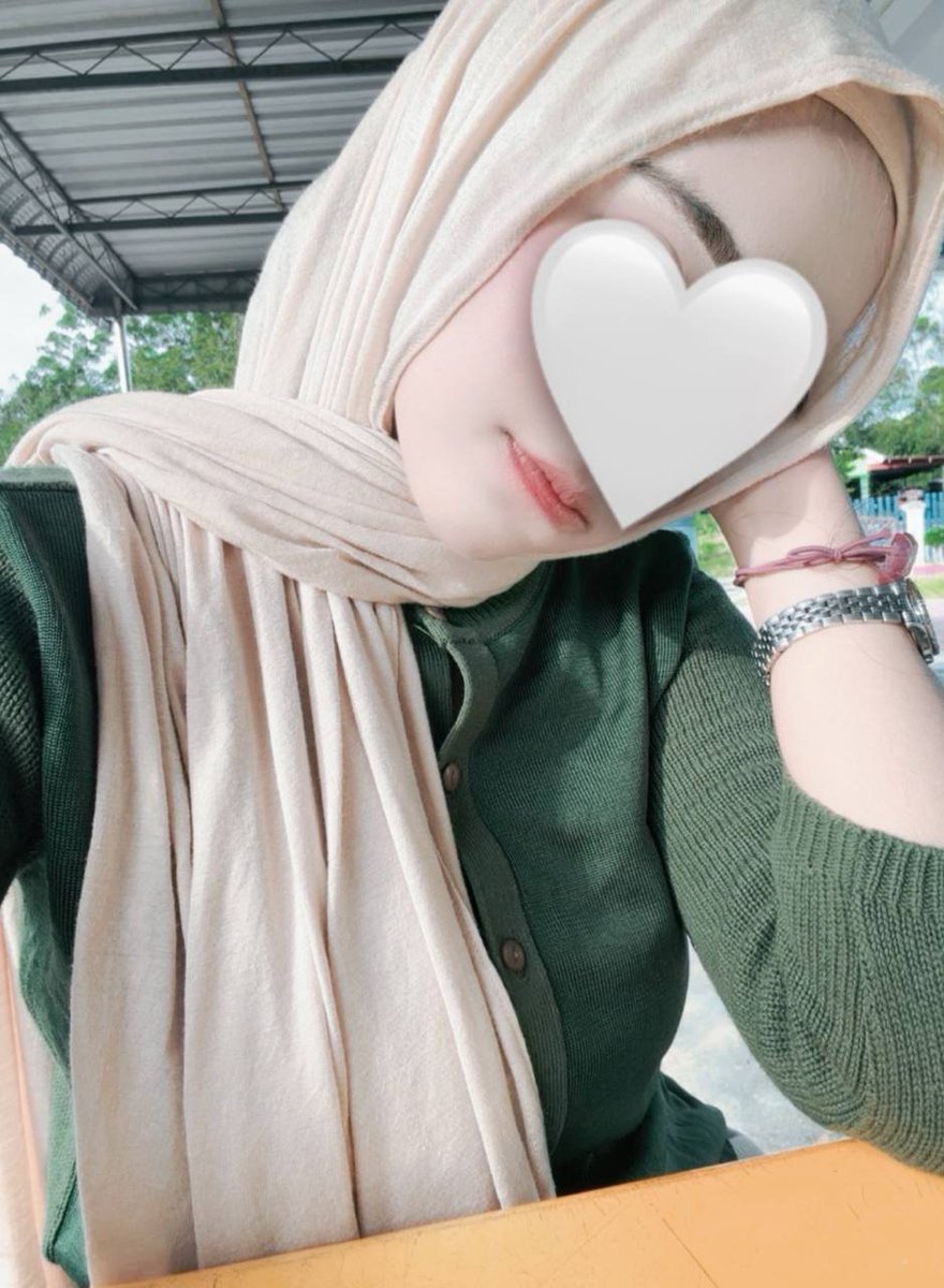 pvzavieraa's tweet photo. jgn complain price saya. kalau tak suka jgn buy. lgpun uncensored muka. i oredi got over rm 25k+ from this live compilation 🫠 https://t.co/3jggnxVaS0