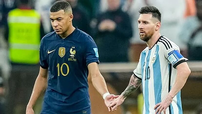 Alexito2203's tweet photo. Nadie habla de lo bueno que se pondrá este mundial tendremos la batalla por el récord y le pondrá un picante extra a este mundial lo que se viene para el resto de los partidos me da mucho hype https://t.co/LKuNG4217j