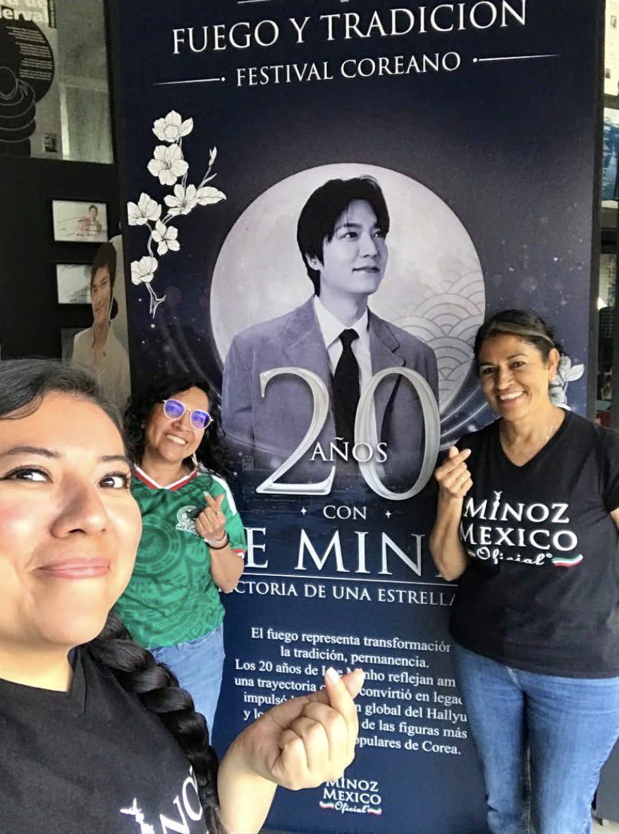 SaraAgu73304828's tweet photo. Un recorrido hecho con gratitud. Mañana último recorrido 6 pm por Facebook live exposición #FuegoYTradicion Festival Coreano, 20 años con @ActorLeeMinHo, mañana último día. @FAROAzcapo #MinozMexicoOficial #LeeMinHo #debut_20th_anniversary https://t.co/Gd2IK5F7n1 🇲🇽😍 https://t.co/StLonkbGQI