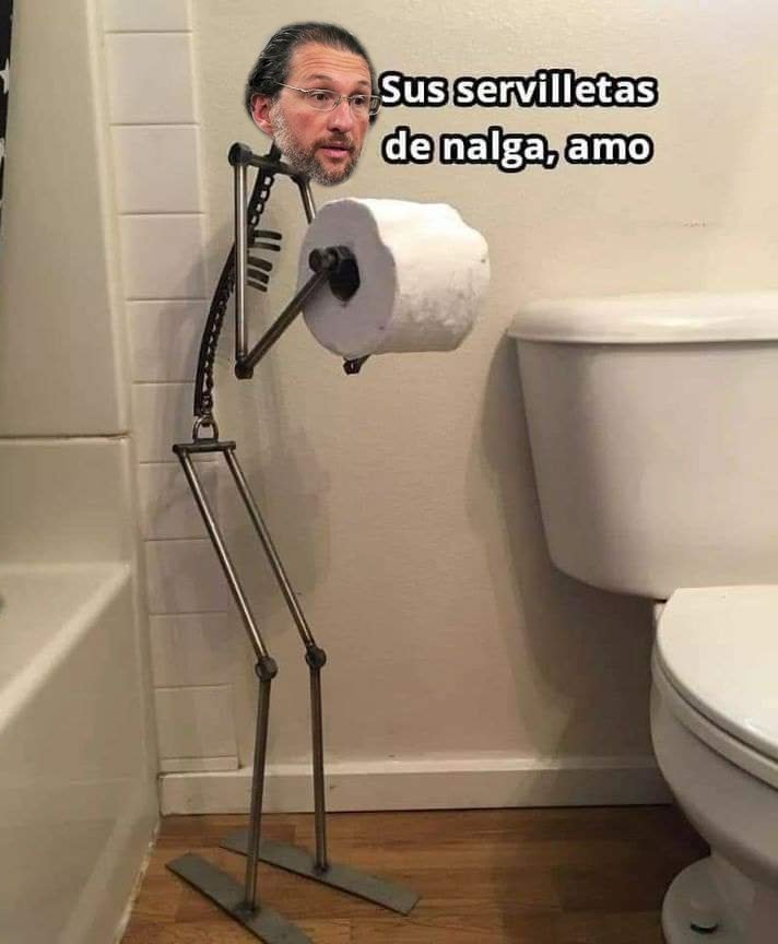 montiel_rusbel's tweet photo. Tú fuiste este literalmente con Lasso. Sinvergüenza, defensor de narcos. https://t.co/muIoHJWiyY