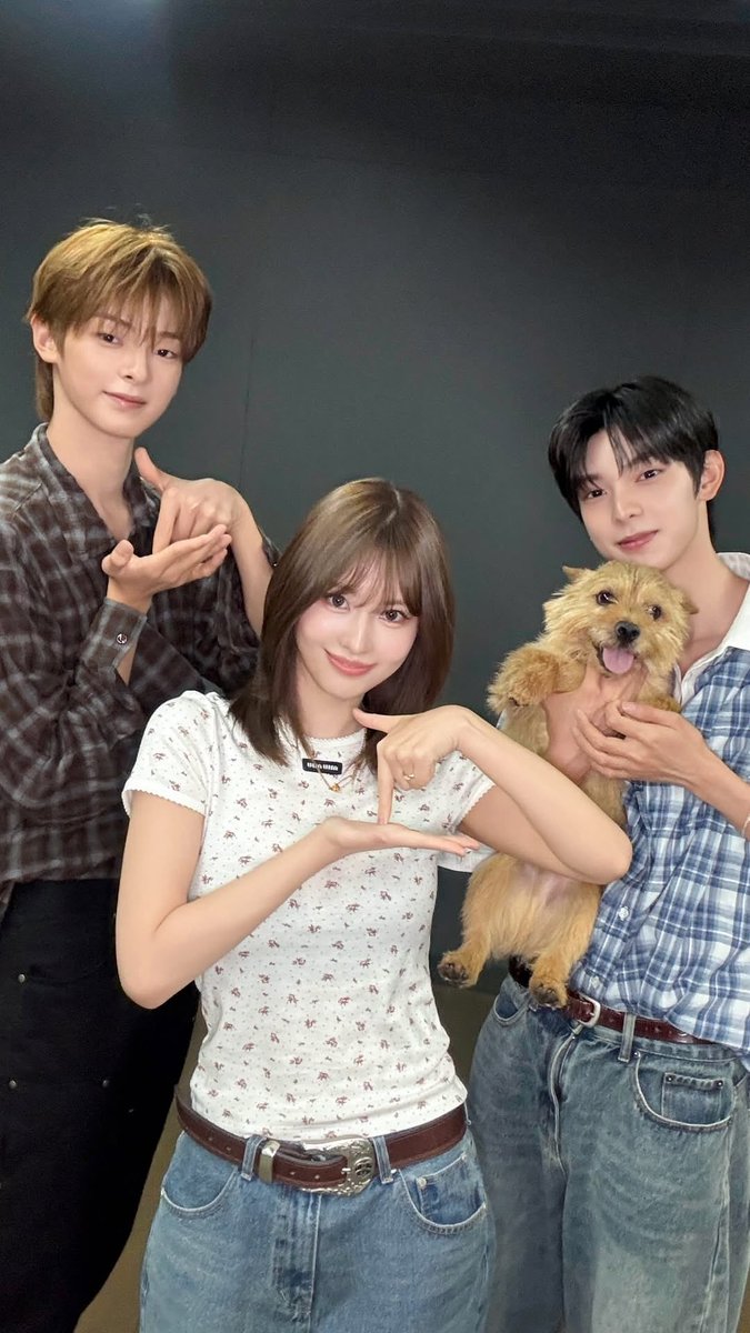 page_liyu's tweet photo. what liyu wants...what liyu gets

✔️twice sbn
✔️b2p friends
🔜fnc ceo?? https://t.co/FK6xCfXOXd