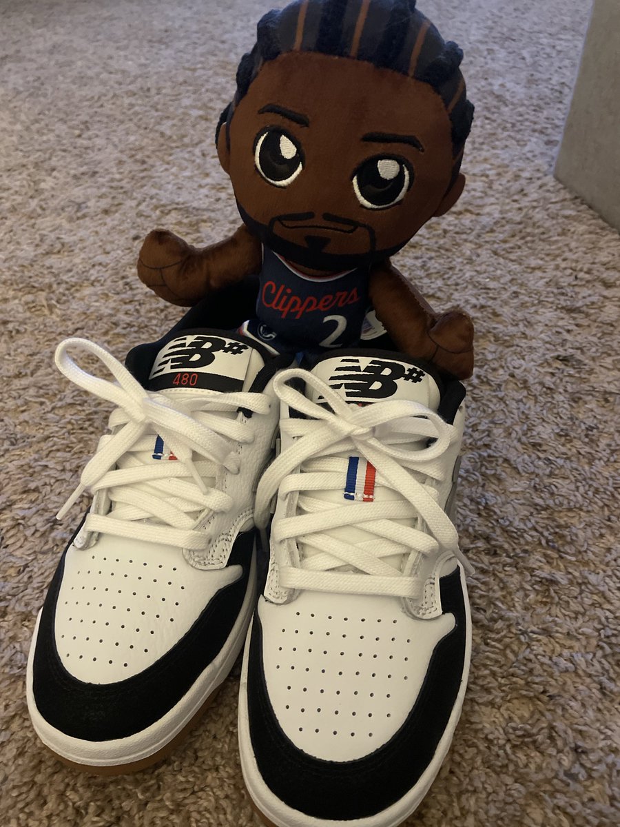 cowsmoolmao's tweet photo. Kawhi in my kawhi480s I got today ❤️‍🩹 https://t.co/VqLfPWRM6h