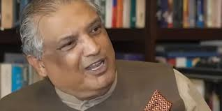 UmerInamPk's tweet photo. مارشل لا تو دس ،گیارہ سال تک کیلئے آتےرہے منتخب حکومتیں تو پانچ سال بھی پورا نہیں کر پاتیں۔ زوال کی بات پر ناراضی کیوں؟ کیا پانچ بجٹ دینےکے بعد عروج ملناہےیاآپ کا زوال شروع ہونا ہے؟، سہیل وڑائچ https://t.co/kr9x5sqKxv