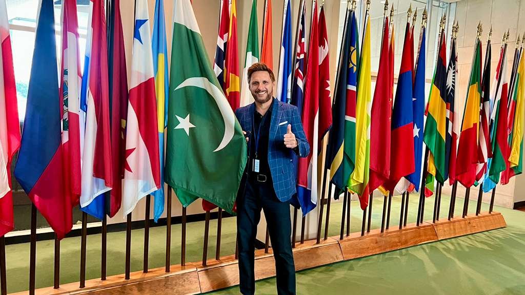 Former Pakistan Cricket Captain Shahid Afridi Visits UN Headquarters, Meets Amba...