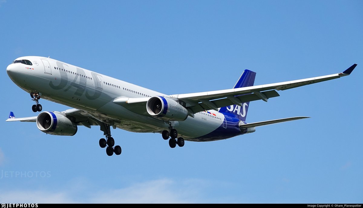JetPhotos's tweet photo. The first SAS A330 to wear the airline’s new livery landing in Chicago. https://t.co/HixZwrYsoy © Ohare_Planespotter https://t.co/yHvN4gLXCN