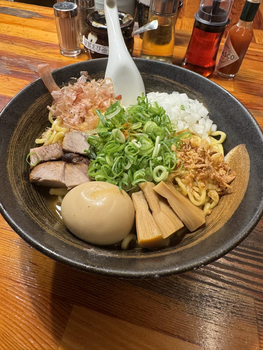 89gyfK's tweet photo. 魚介系スープの油そば https://t.co/Jco3h2Beu9
