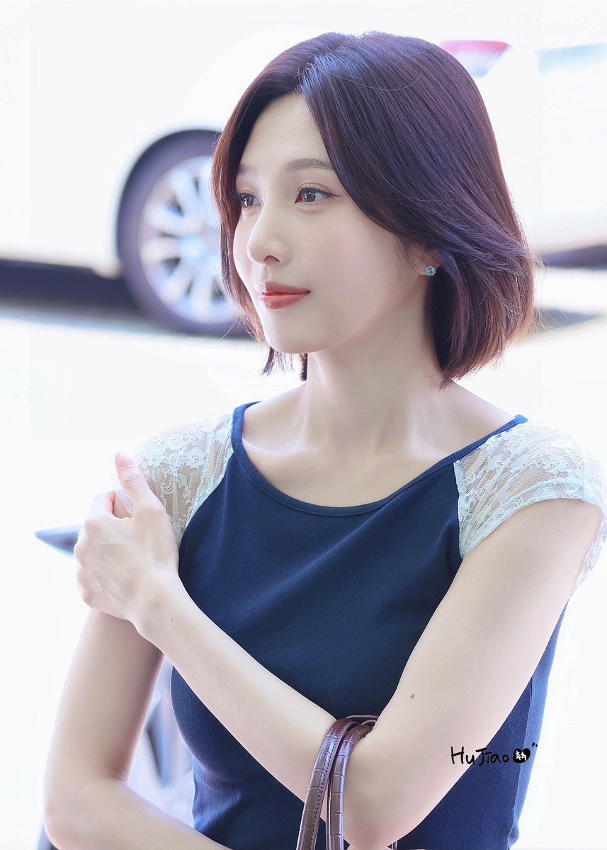 HuJiao_1009's tweet photo. 260617 #JOY #조이 💚

努力準備回歸的孩子🥰🥰 https://t.co/hMHbDRxPUn