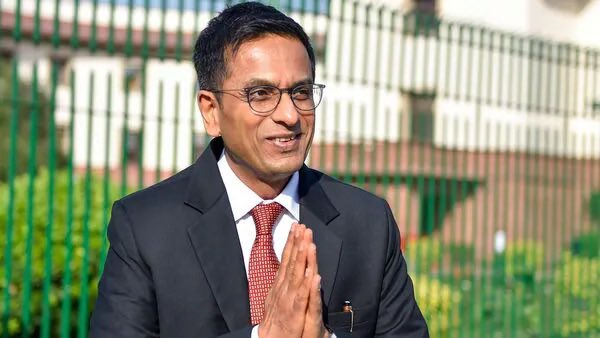 Liberal_India1's tweet photo. या सगळ्यांना हा माणूस कारणीभूत आहे

त्यांचे असे निलाजरे हसणे तर अजून डोक्यात जाते https://t.co/89uXlCIu3F