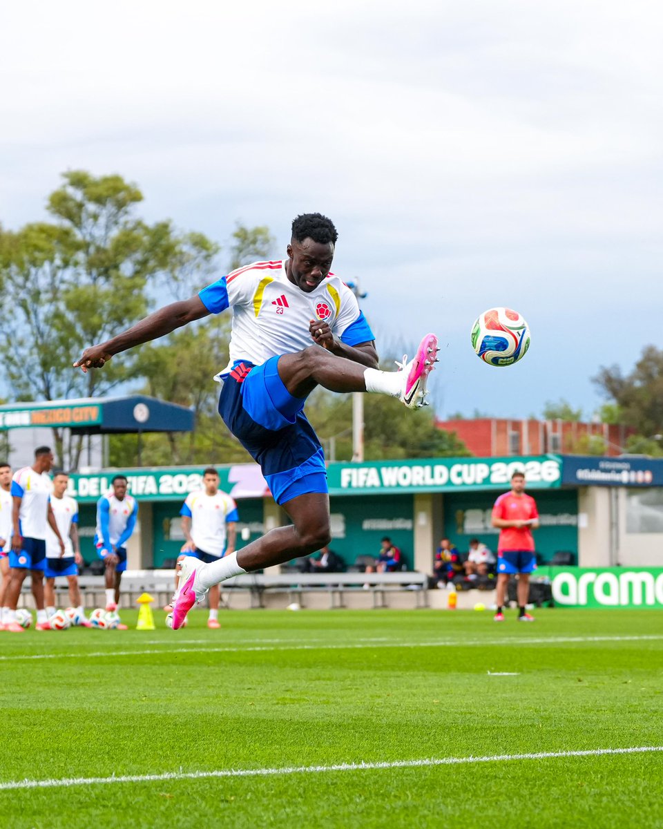 Selección Colombia tweet media
