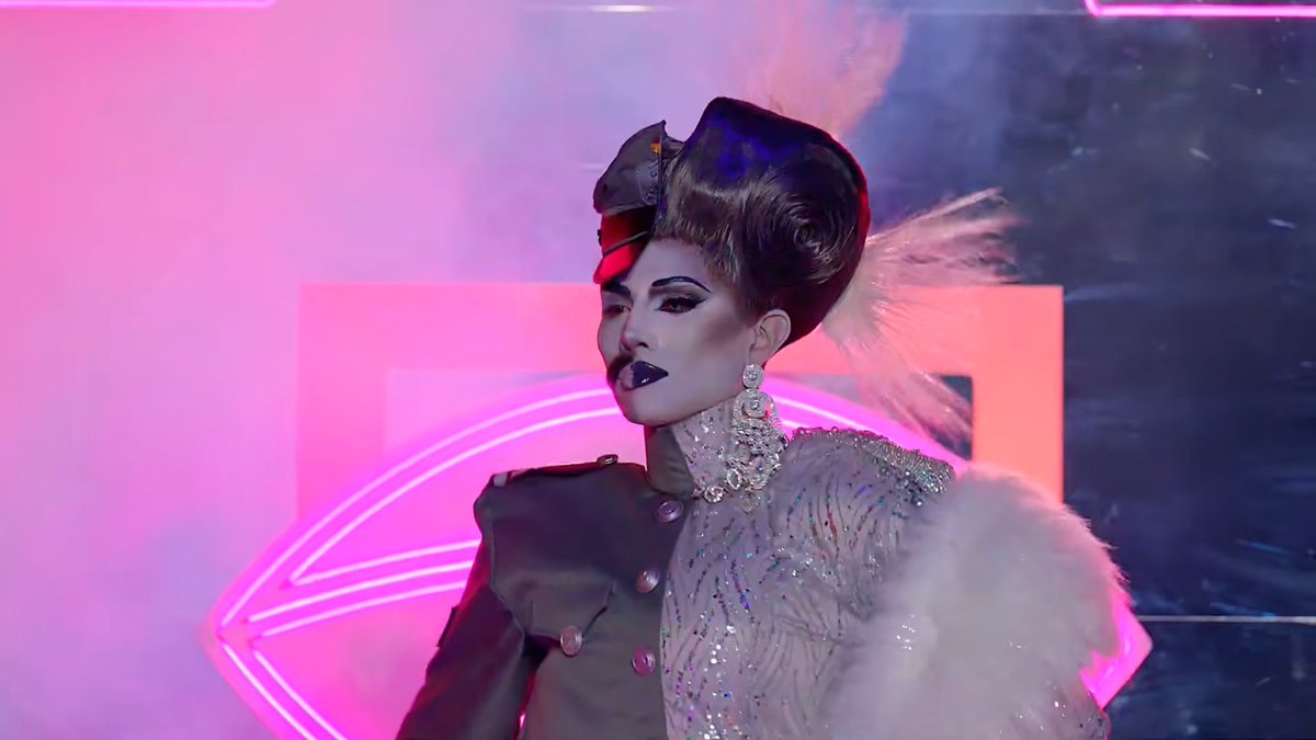 DragsNoti's tweet photo. La Más Diva
REGINA BRONX @bronx_regina 👠🏳️‍⚧️

#SoloLasMas #LaMasDraga #PrideMonth #SLM #LMD https://t.co/TEWNFUTqw1