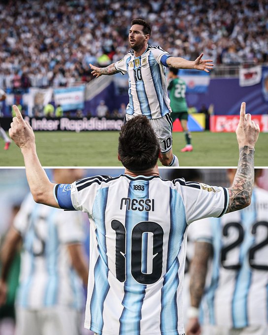 AmbikaGoel6's tweet photo. 🚨 RECORD ALERT 🚨

Lionel Messi joins Miroslav Klose at the top of the FIFA World Cup scoring charts with 16 goals. 🇦🇷⚽

Simply legendary. 👏🔥

#Messi #FIFAWorldCup https://t.co/LSJ9vLClpt