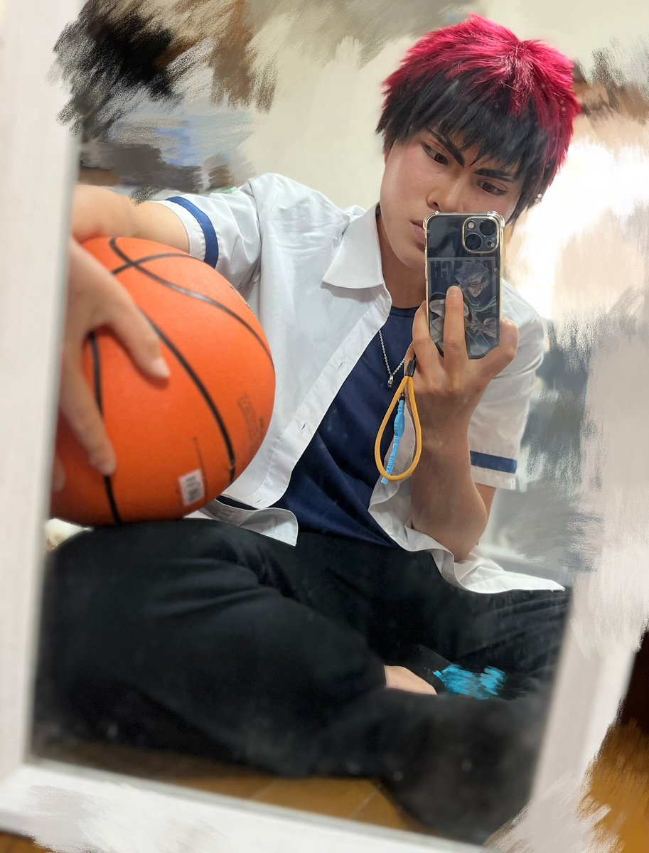 br117s's tweet photo. ※cos
インナーの色と靴下やかましいけどｶｶﾞﾐ練習した👊😄💦 https://t.co/6ZQ6MNdOmn