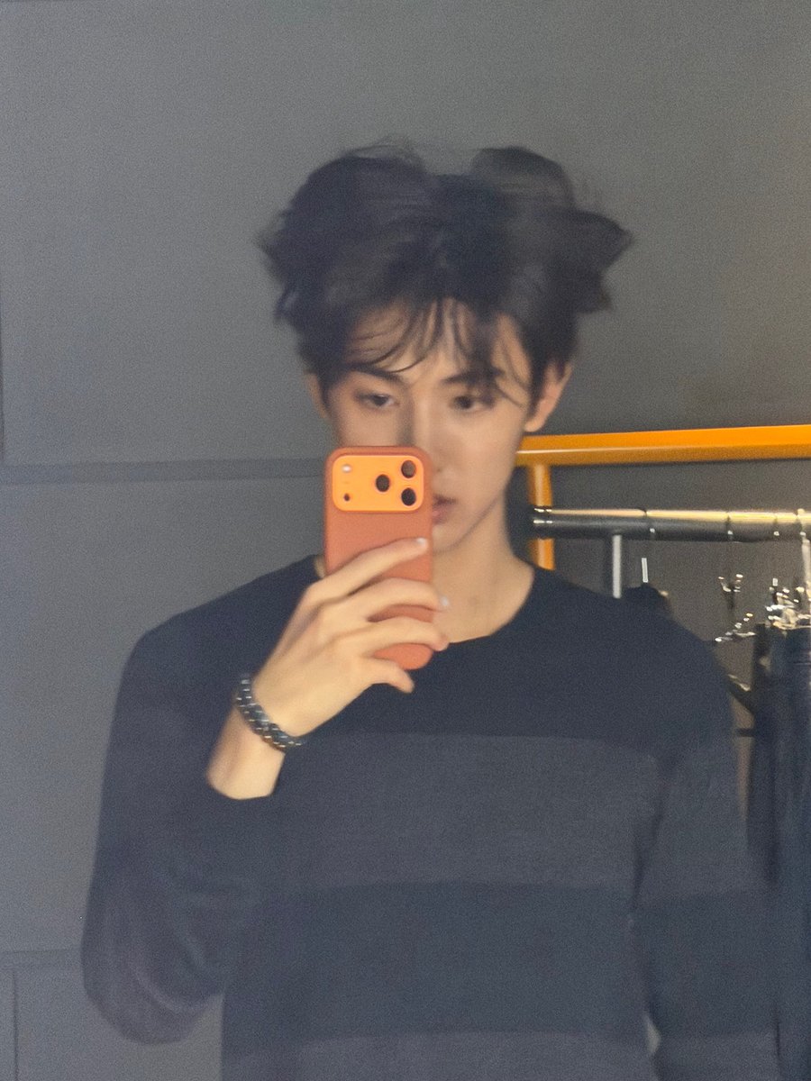 yun@ tweet media