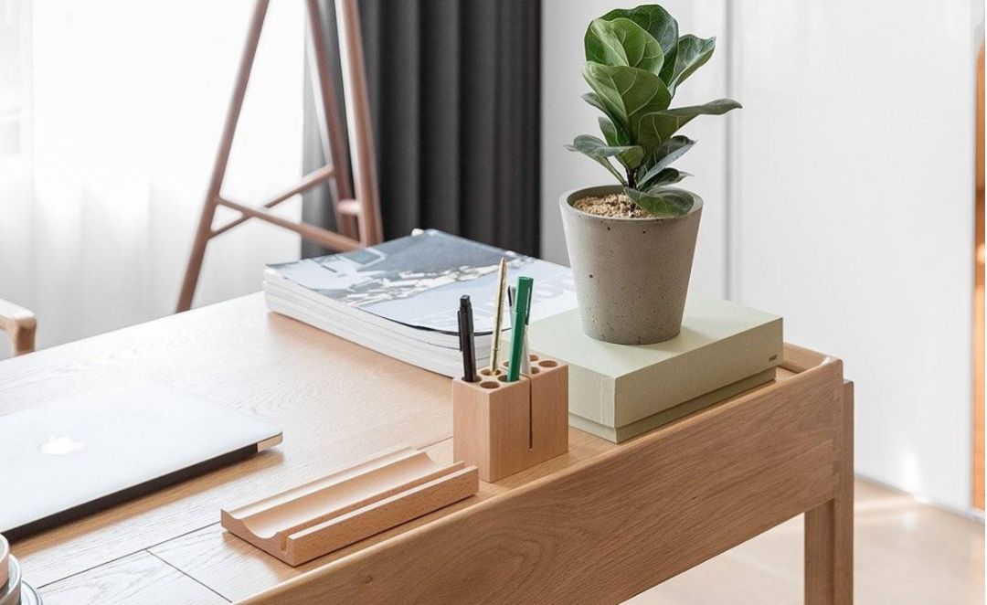 AziSofyan's tweet photo. Elevated my work desk this weekend: a tiny potted succulent + a wireless keyboard = no clutter, all focus. Perfect small setup for big tasks! #DeskGoals #WorkFromHome https://t.co/5PDqC9ctXN