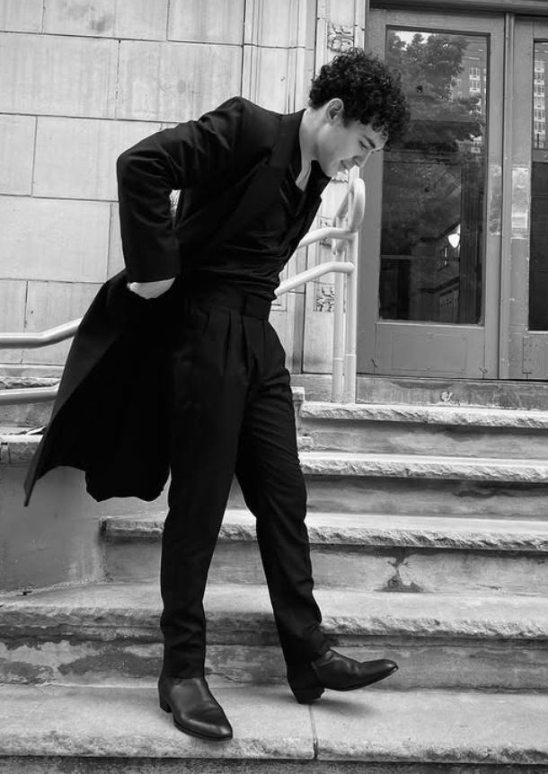 davidlostboys's tweet photo. modern!david if he hadn't died in 1987 https://t.co/KReipQydNn