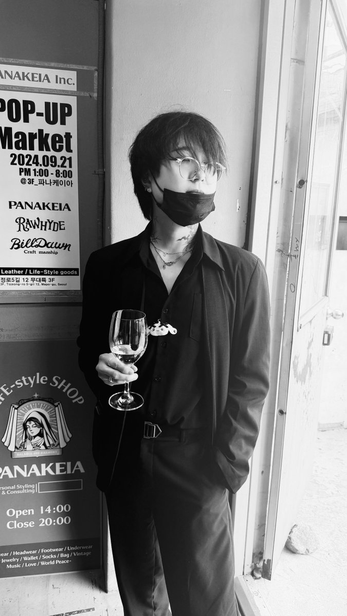GUITARHOLICxxx's tweet photo. 난 ..ㄱ ㅏ끔 ..
오ㅏ인을 마신ㄷ ㅏ .. https://t.co/syzvkZeKkx