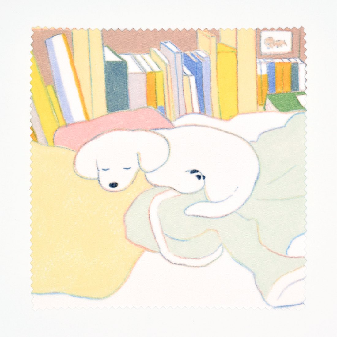 ondo_creative's tweet photo. 【GALLERY｜@ondo_creative／ONLINE STORE】

＼NEW／
ondoオンラインストアにて、イラストレーター・てらおかなつみさんの新商品のご紹介がスタートしています🐶✨

サコッシュやナップザック、レンズクリーナーなどの日常生活に溶け込む実用的なアイテムをはじめ、各テーマに合わせた5枚組のポストカードセットや、ぷっくりツヤツヤな質感にキュンとするシールなども追加いたしました◎

オンラインストアでは、今回仲間入りした新商品だけでなく、以前から人気の定番グッズもたっぷりラインナップされています！
ぜひこの機会に、合わせてチェックしてみてください✅

●ondoオンラインストア（てらおかなつみ）
→https://t.co/DaplBjPy08