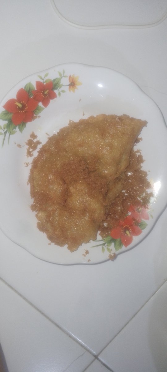 Meta1000xwin's tweet photo. Niatnya bikin kremesan ayam tp malah kayak telur goreng aci 😮‍💨😮‍💨 apa kirang lama yaa gue ngegorengnya ?? 🧐🧐🤔 https://t.co/18ImwM9ql6