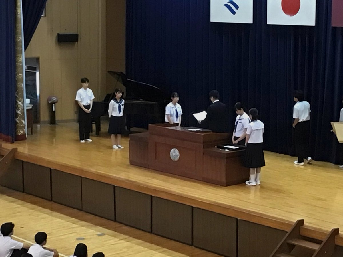 VoicesEd's tweet photo. 男尊女卑とか字面にするからアカンのよ…
養ってる者を立てるのは当たり前やろ…
そんで昔の給料の現金支給は良かった
大黒柱のありがたみが理解ったからね…
今じゃ「勝手に口座に金が入る」感覚
だから夫をナメてる訳で… https://t.co/svYRA1R0sv