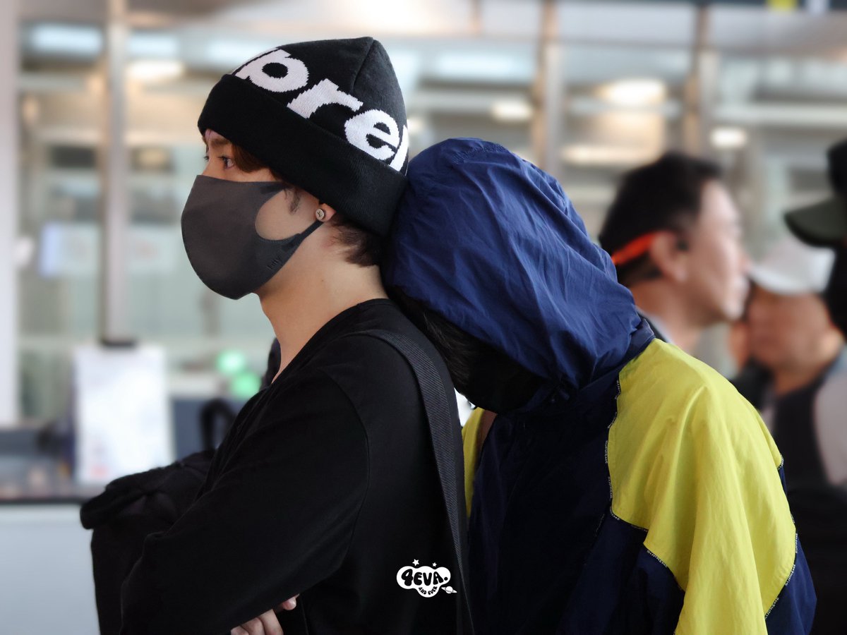 4EVA_AND_EVER_'s tweet photo. 260330 PVG 🛫

#엔싸인 #nSSign #エンサイン
#카즈타 #KAZUTA #カズタ
#윤도하 #도하 #DOHA #ドハ https://t.co/wAmz4Tcw33