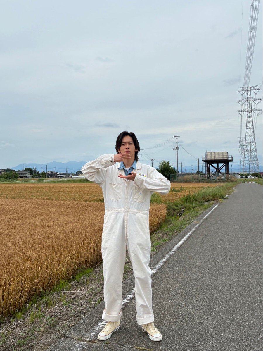 BT_03_10's tweet photo. きたぞ♡♡

 #超特急  #ZIP https://t.co/6IzqsmsBDL