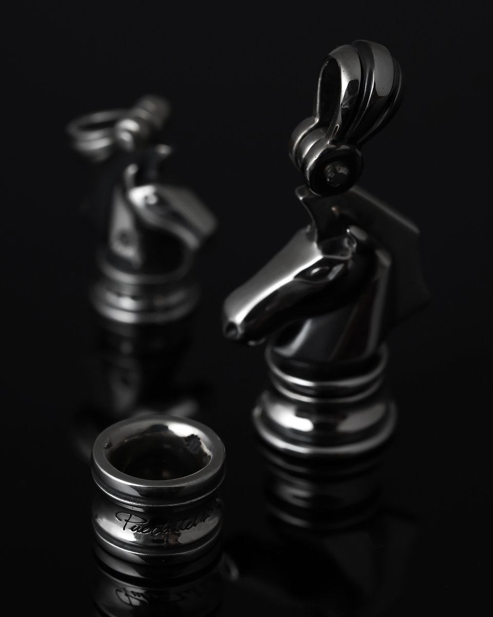 PUERTA_EBISU's tweet photo. 【Pedestal】
チェスの台座をモチーフにしたPedestal Series✴︎✴︎✴︎

ITEM No,
PE021/PE473/PE1064/NE1080
https://t.co/YIQ6qD6orP https://t.co/E5l626lF0r
