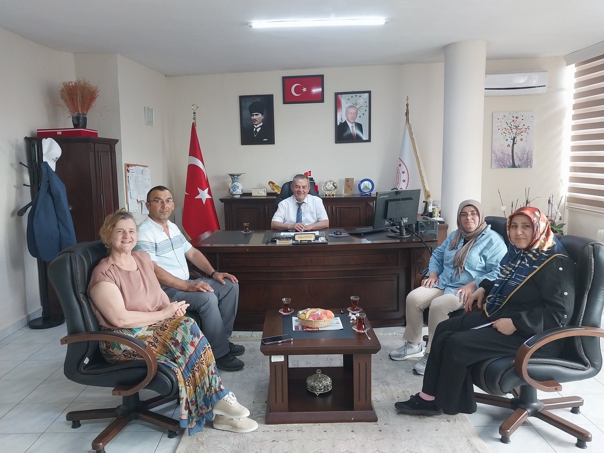 KirklareliAsh's tweet photo. Bir yavrumuz daha aile şefkatine kavuştu. ❤️

İl Müdürlüğümüzün koruma ve bakım hizmetlerinden yararlanan bir yavrumuz, koruyucu aile hizmeti kapsamında sıcak bir aile ortamına kavuştu. +++
@tcailesosyal
@valikirklareli
@ugurturan68 https://t.co/k5SPShxAtC